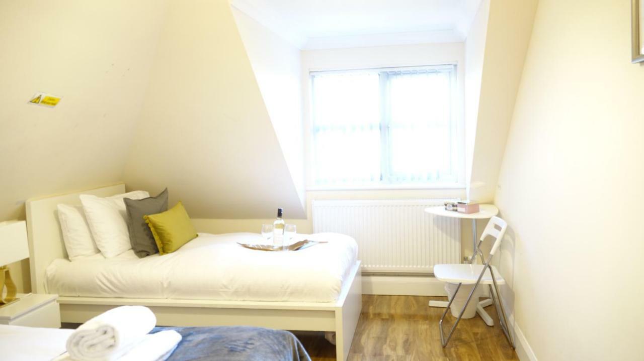 Rc Airport Rooms Stanwell Extérieur photo